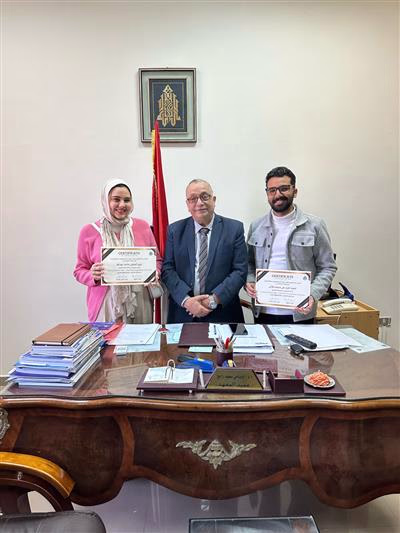 خريجي القسم 